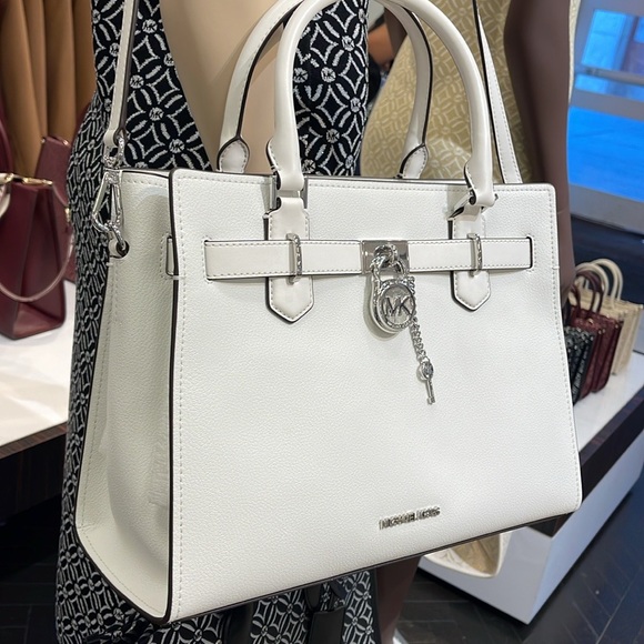 MICHAEL KORS HAMILTON MEDIUM SATCHEL
COLOR: OPTIC WHITE
NWT - Picture 2 of 16